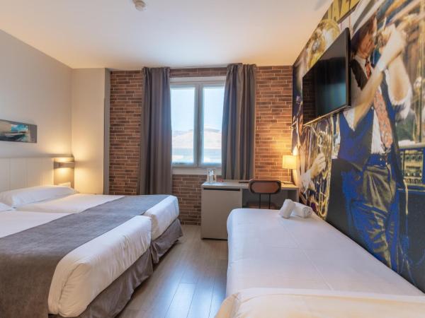 Casual del Jazz San Sebastián : photo 2 de la chambre chambre triple
