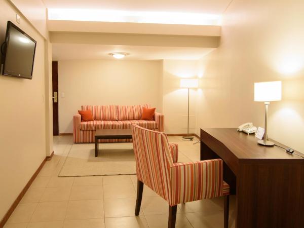 Hotel Intersur San Telmo : photo 8 de la chambre chambre quadruple