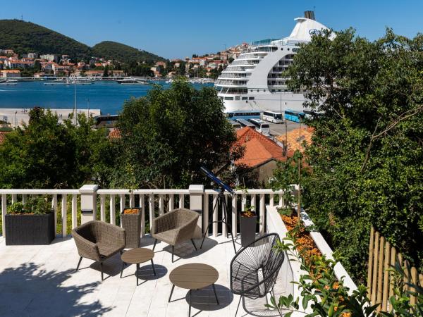 Apartments and Rooms Villa Naida : photo 8 de la chambre chambre double ou lits jumeaux