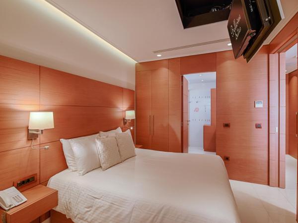 Bellevue On The Beach Suites : photo 6 de la chambre suite penthouse