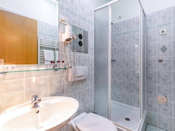 Hotel Galeb : photo 3 de la chambre chambre double avec balcon