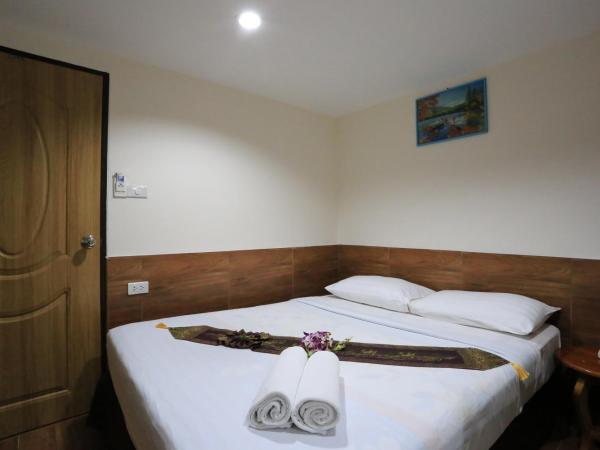 The Siam Guest House - SHA Extra Plus : photo 1 de la chambre chambre double Économique