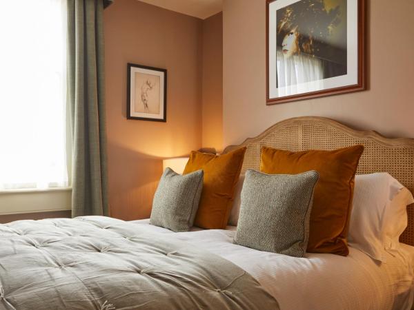 Broad Street Townhouse : photo 9 de la chambre grande chambre double