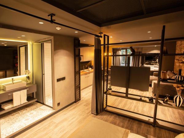 Cityloft 161 : photo 8 de la chambre suite jardin avec bain à remous