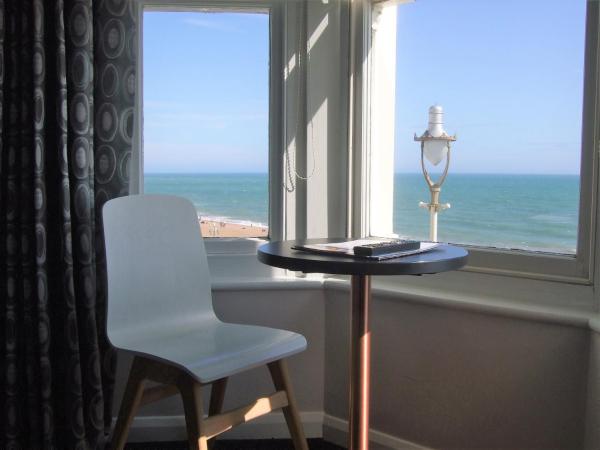 Legends Hotel : photo 2 de la chambre chambre double - vue sur mer