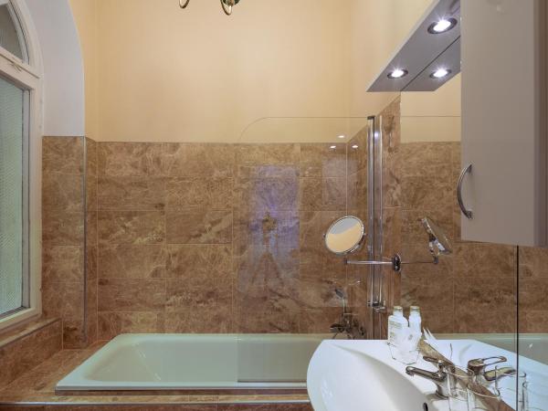 Villa Basileia Riverside : photo 3 de la chambre chambre triple