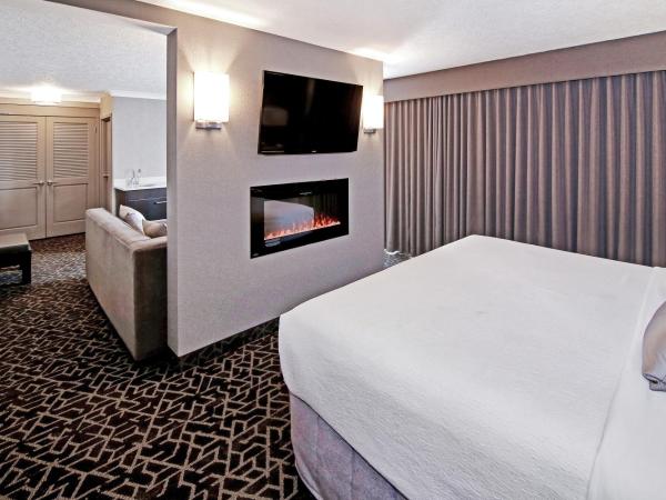Best Western Plus Siding 29 Lodge : photo 10 de la chambre suite lit king-size avec jacuzzi
