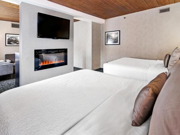 Best Western Plus Siding 29 Lodge : photo 6 de la chambre chambre avec 2 lits queen-size et canapé-lit