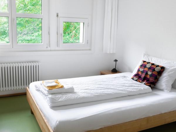 Seminarhotel Romerohaus : photo 1 de la chambre chambre simple avec toilettes et douche communes