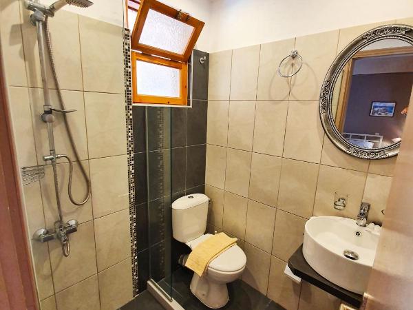 Alexaria Holidays Apartments : photo 10 de la chambre studio double - vue sur jardin