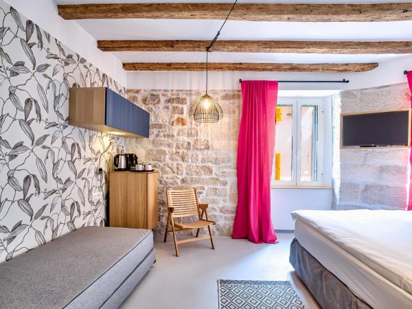 NARs : photo 10 de la chambre chambre double deluxe (2 adultes + 1 enfant)