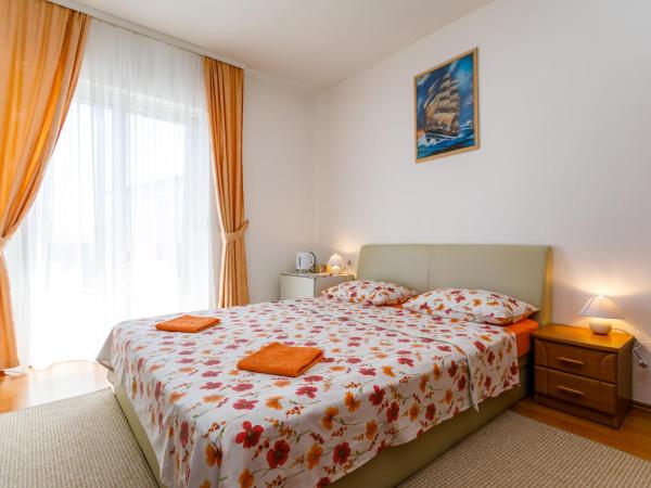 Holiday House Snjezana : photo 1 de la chambre chambre double avec balcon