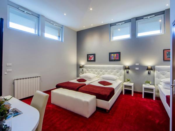 Hotel Central : photo 9 de la chambre chambre triple