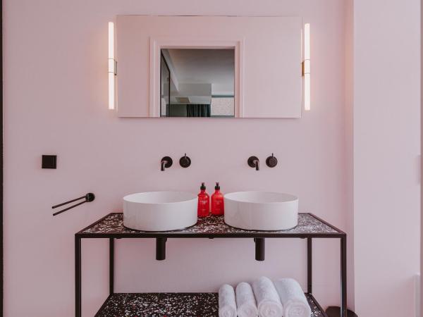 Supernova Hotel : photo 6 de la chambre chambre double deluxe avec balcon