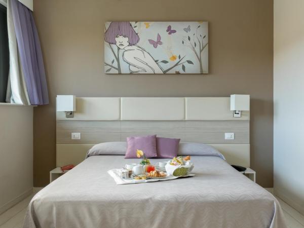 Hotel Cristina : photo 2 de la chambre chambre triple