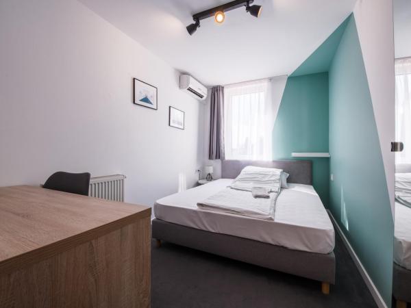 Hotel Chesscom : photo 1 de la chambre petite chambre double