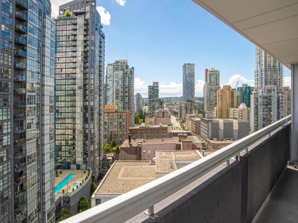Best Western Premier Chateau Granville Hotel & Suites & Conference Centre : photo 3 de la chambre chambre deluxe avec 2 lits doubles et balcon - non-fumeurs