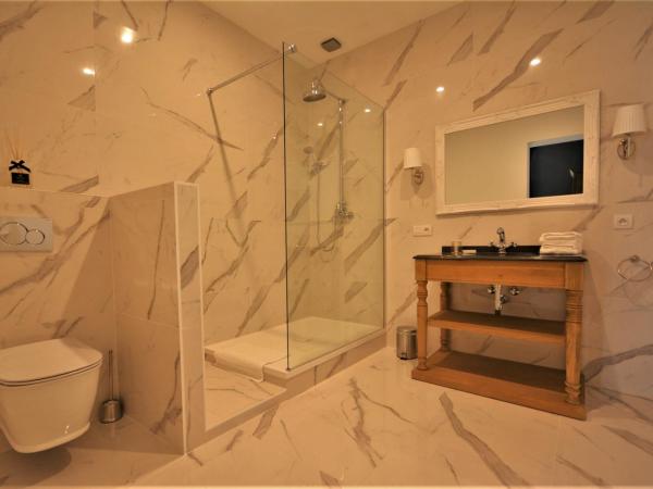 Villa de Noailles : photo 5 de la chambre chambre lit king-size supérieure