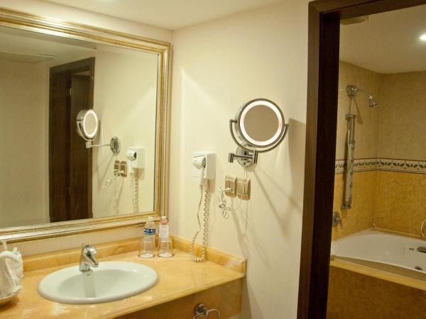 Gran Hotel Diligencias : photo 4 de la chambre suite master