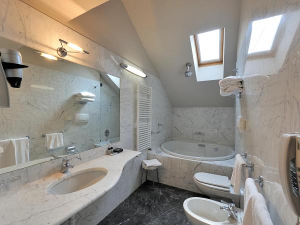 Art Hotel Boston : photo 10 de la chambre suite