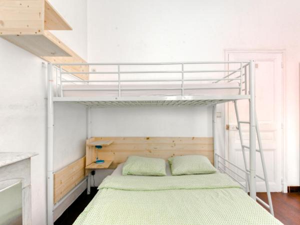 Glamorgan : photo 3 de la chambre lit superposé dans dortoir mixte de 4 lits