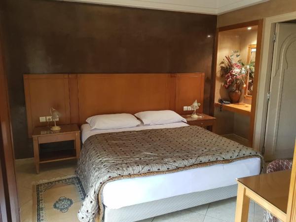 Hotel Mounia : photo 3 de la chambre suite senior (2 adultes)