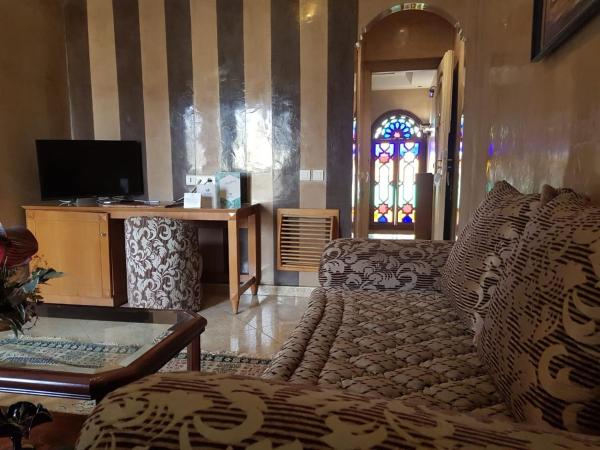 Hotel Mounia : photo 1 de la chambre suite senior (2 adultes)