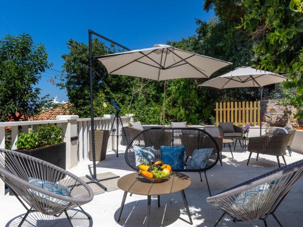 Apartments and Rooms Villa Naida : photo 8 de la chambre studio - vue sur mer