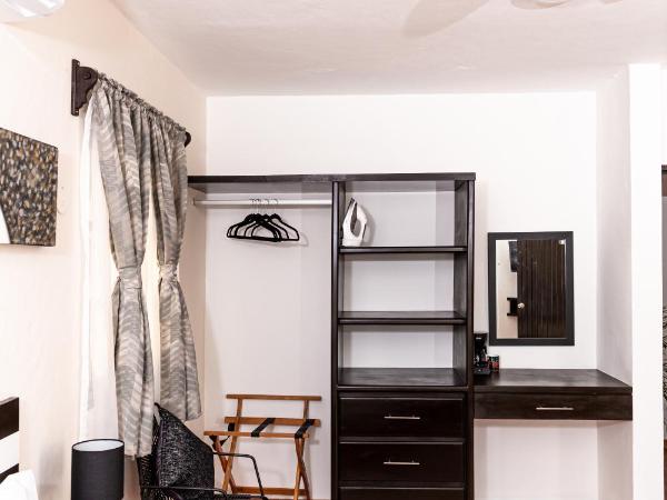 Santa Fe Studios And Suites : photo 3 de la chambre studio avec terrasse