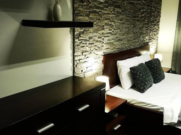 DanHostel : photo 8 de la chambre chambre double confort avec salle de bains commune