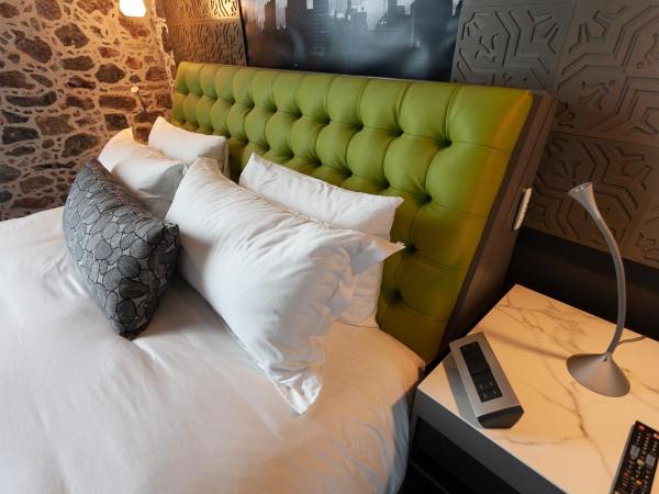 Mumedi Design Hotel : photo 5 de la chambre suite de luxe avec baignoire