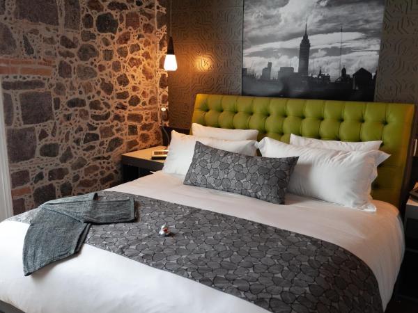Mumedi Design Hotel : photo 6 de la chambre suite de luxe avec baignoire