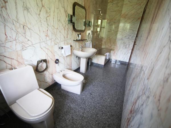 Sunshine-bnb : photo 3 de la chambre chambre double - vue sur jardin