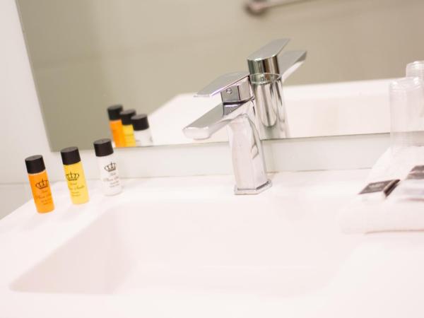 Hotel Plaza : photo 3 de la chambre chambre lits jumeaux