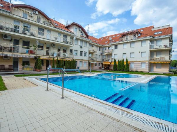Kis-Gast Panoráma Apartman : photo 2 de la chambre appartement