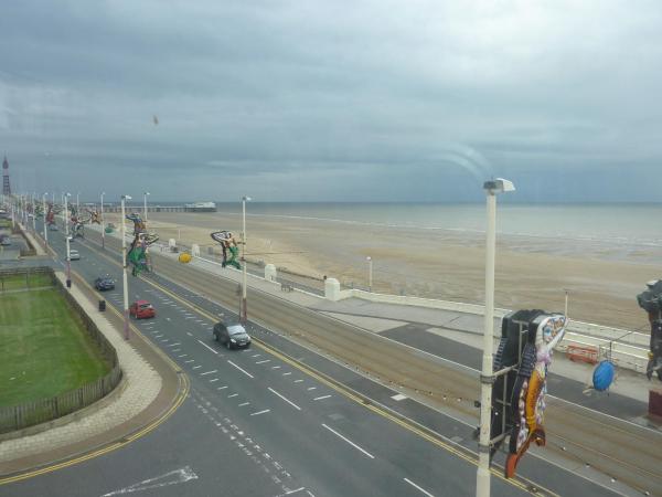 Cherry Blossom Inn : photo 3 de la chambre chambre double deluxe - vue sur mer