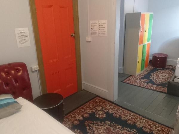 Backpackers Imperial Hotel : photo 3 de la chambre chambre lits jumeaux standard