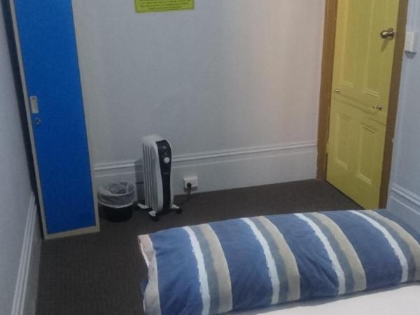 Backpackers Imperial Hotel : photo 2 de la chambre chambre simple