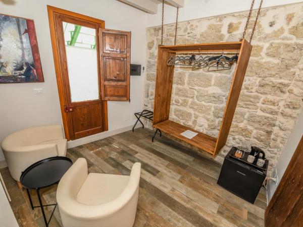 Locanda Sette Fate SPA e Solarium : photo 10 de la chambre chambre double avec salle de bains privative