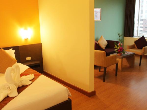 The Seasons Bangkok Huamark - SHA : photo 2 de la chambre suite