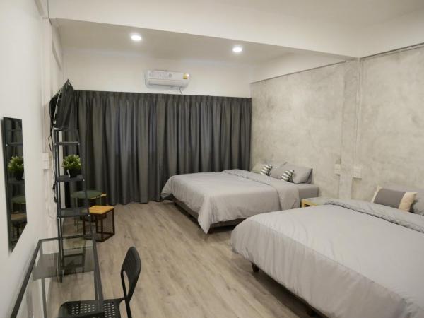 NP House Pratunam : photo 1 de la chambre chambre 2 lits king-size