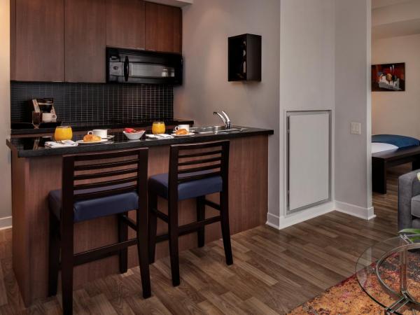 Executive Hotel Cosmopolitan Toronto : photo 8 de la chambre hébergement jr 1 chambre 