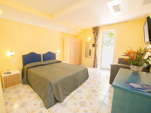 Hotel L'Approdo : photo 5 de la chambre chambre quadruple