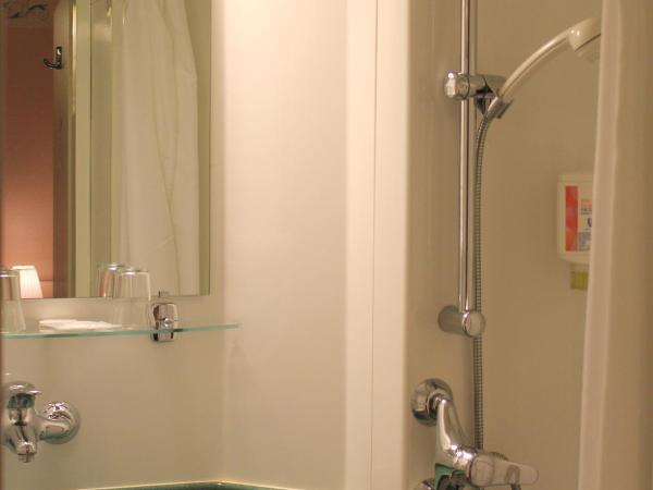 Hotel de Geneve : photo 1 de la chambre chambre simple
