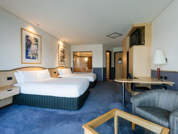 Lakes Hotel : photo 2 de la chambre suite exécutive avec baignoire spa et lits jumeaux