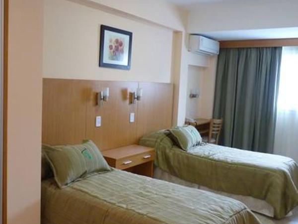 Hotel Osam : photo 1 de la chambre chambre double ou lits jumeaux