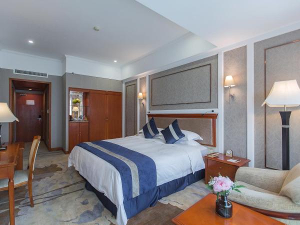 Chongqing Liyuan Hotel : photo 4 de la chambre chambre lit king-size supérieure - vue sur ville