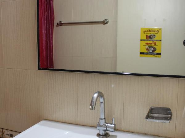 YWCA International Centre : photo 2 de la chambre chambre double deluxe