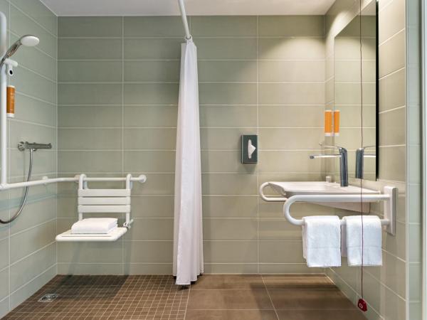 Super 8 by Wyndham Dresden : photo 7 de la chambre chambre double - accessible aux personnes à mobilité réduite
