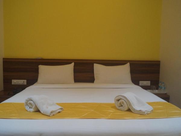 Hotel Sai Sharada : photo 1 de la chambre chambre deluxe